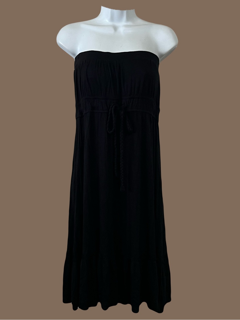 Zenana Outfitters Black Strapless Tie-Waist Midi Dress